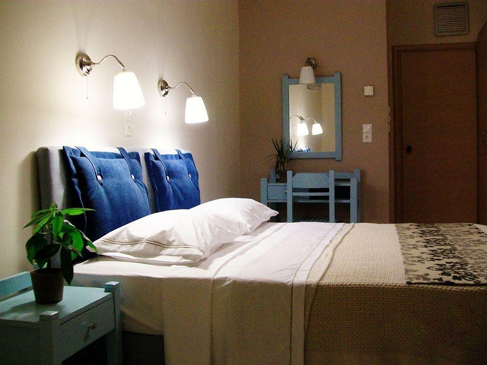Zorbas Hotel Santorini Pýrgos Buitenkant foto