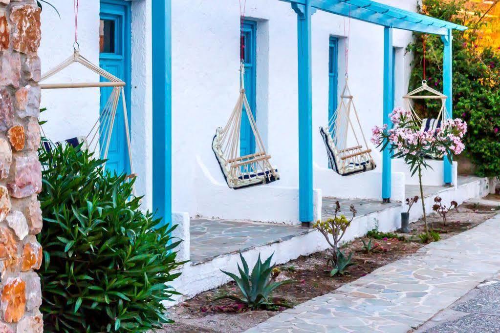 Zorbas Hotel Santorini Pýrgos Buitenkant foto